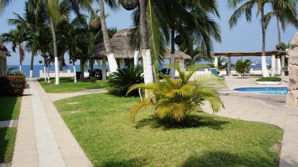 Coral Pacifico Hotel Y Villas Manzanillo Exterior photo