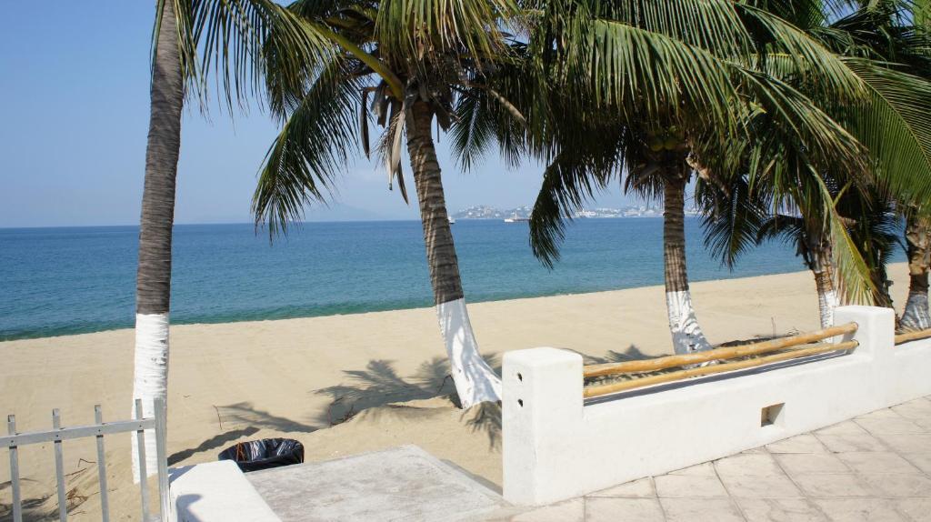Coral Pacifico Hotel Y Villas Manzanillo Exterior photo