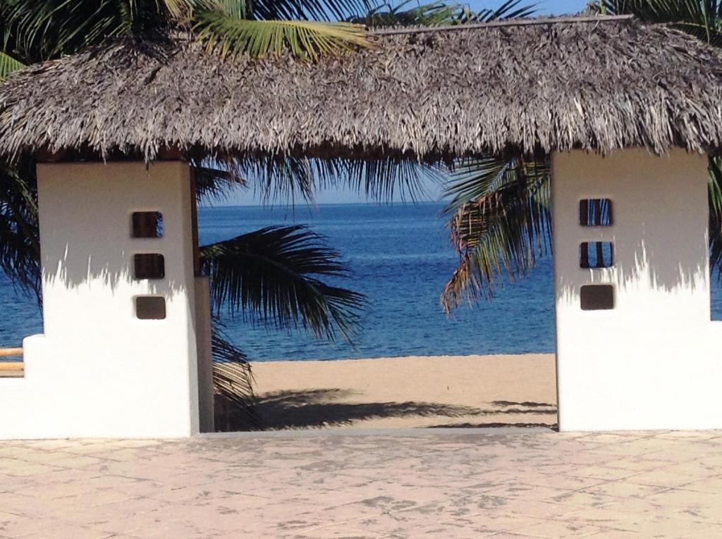 Coral Pacifico Hotel Y Villas Manzanillo Exterior photo